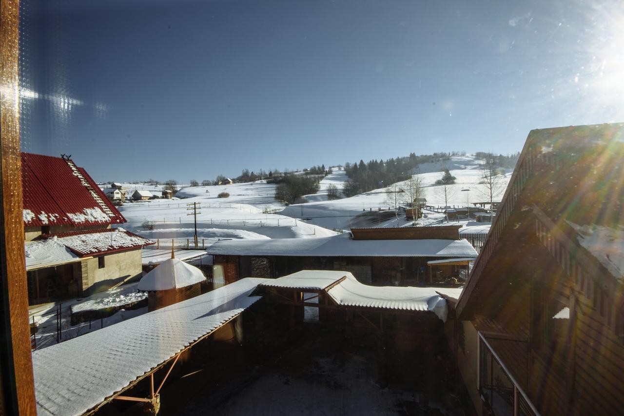 Hotel Korona Karpat Laseschtschyna Exterior foto